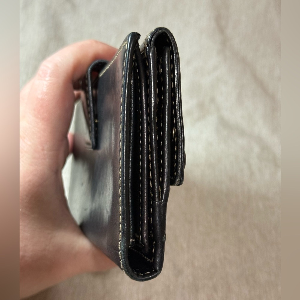 VINTAGE GUCCI LEATHER LONG WALLET W/ CHAIN - Picture 6 of 13